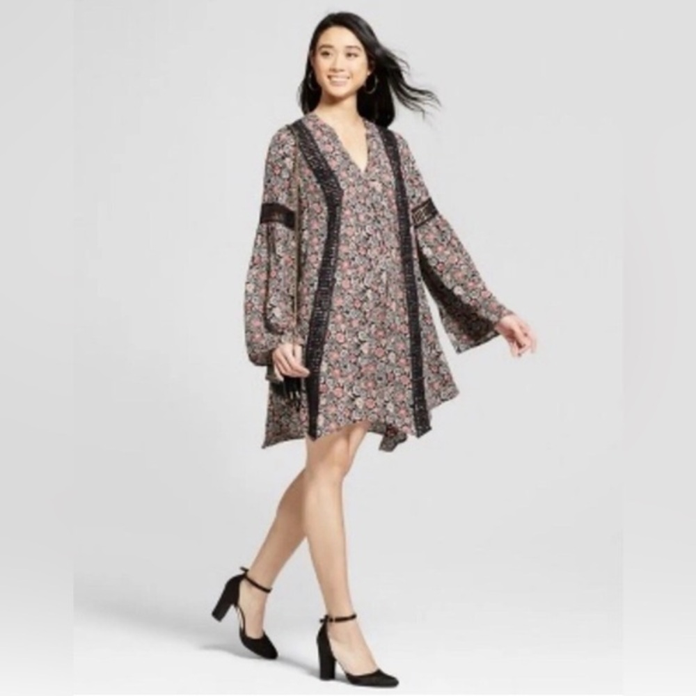 Knox Rose Boho Crochet Bell Sleeve Floral Dress Size XS